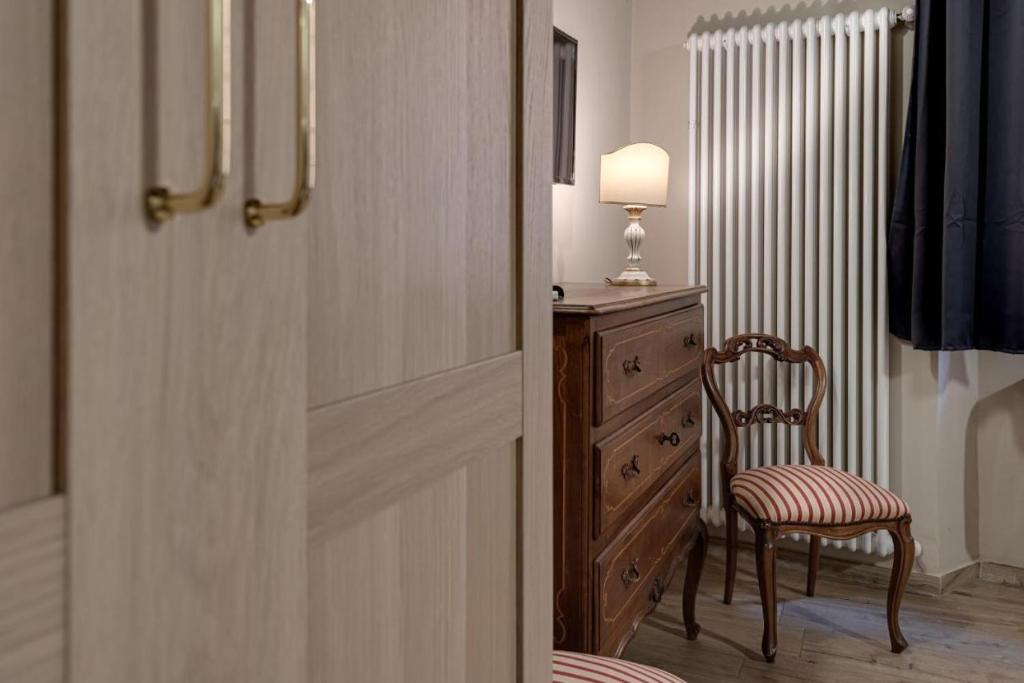 NETTUNO LUXURYH - BOLOGNACENTRO Duomo Rooms and suites - 3