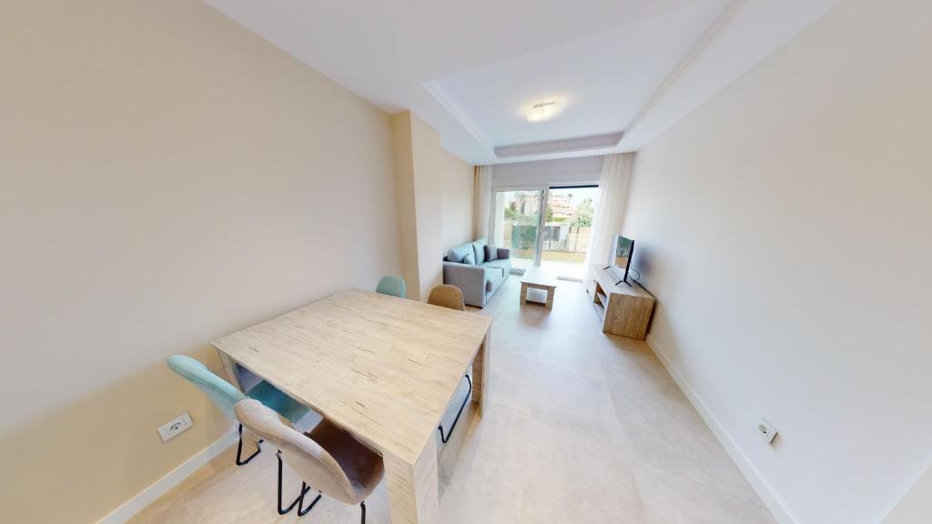 Edelweiss by ON Travel, Oliva