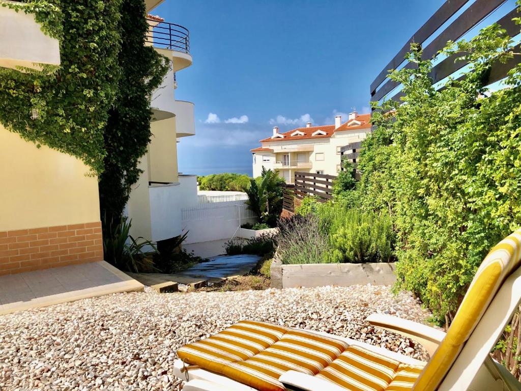 Sleep & Surf Ericeira - Portugal, Ericeira