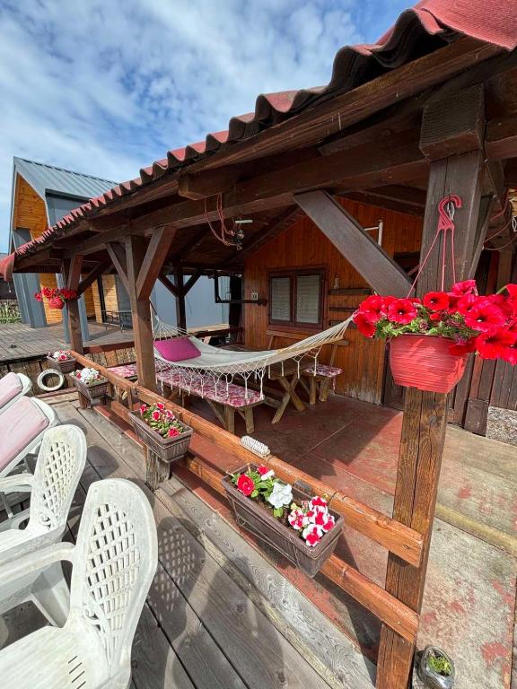 Hana - drvena kucica na Bojani, Ulcinj