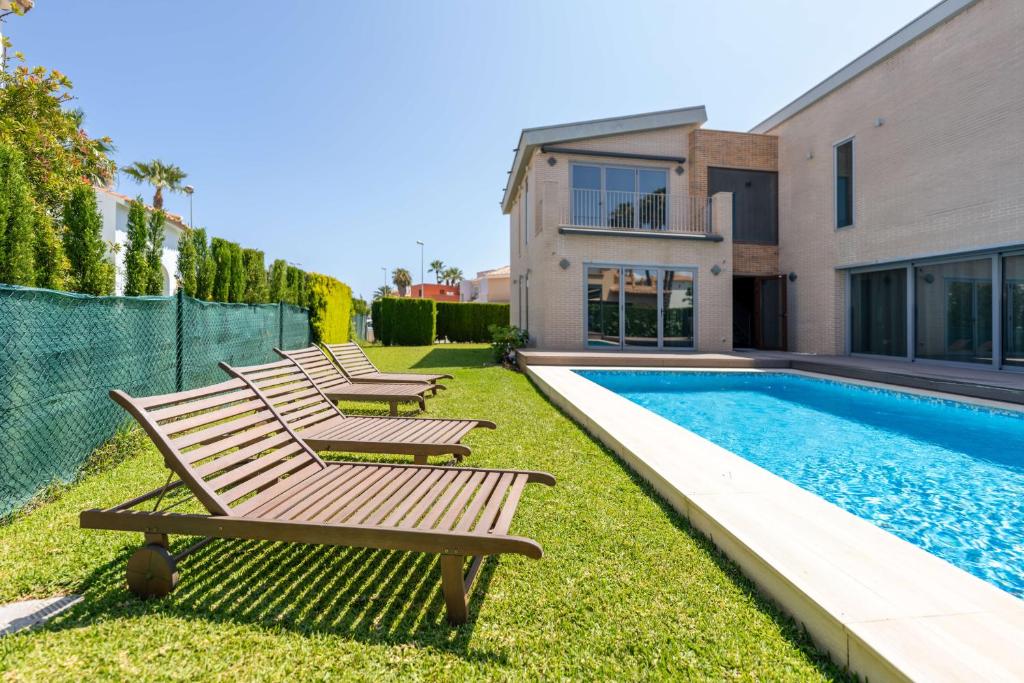 Villa Beachside Retreat by ON Travel - 4
