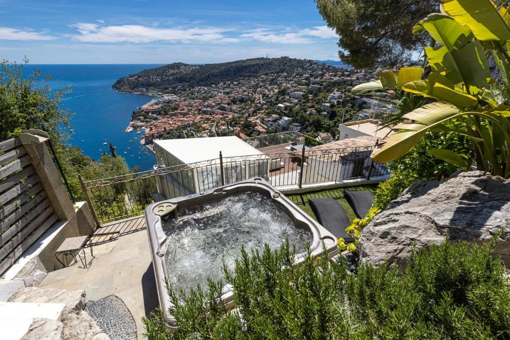 73 CORNE D OR - Toit Terrasse - Vue Mer Panoramique - Jaccuzzi - 2