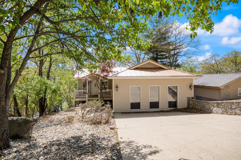 Sailfish Splendor, Osage Beach