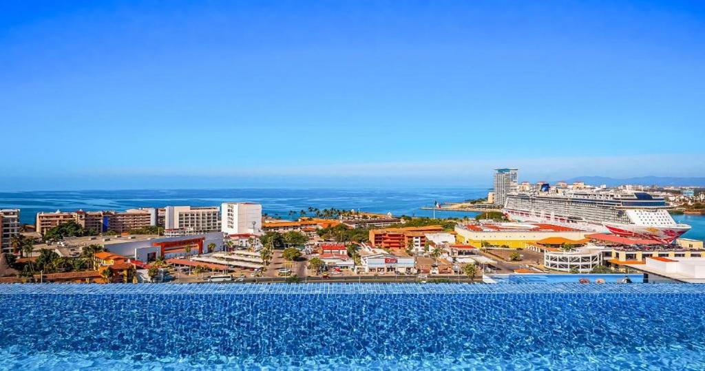 Zoho Skies Amazing View Sleeps 6, #T1-1104 - 3