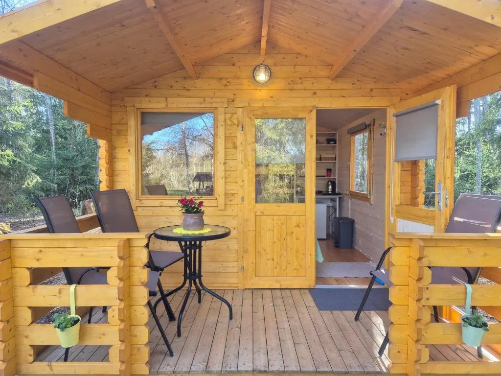 Lonni camping in nature, hotel in Kuku