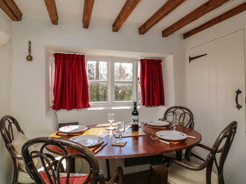 Lychgate Cottage, Weymouth photo 8
