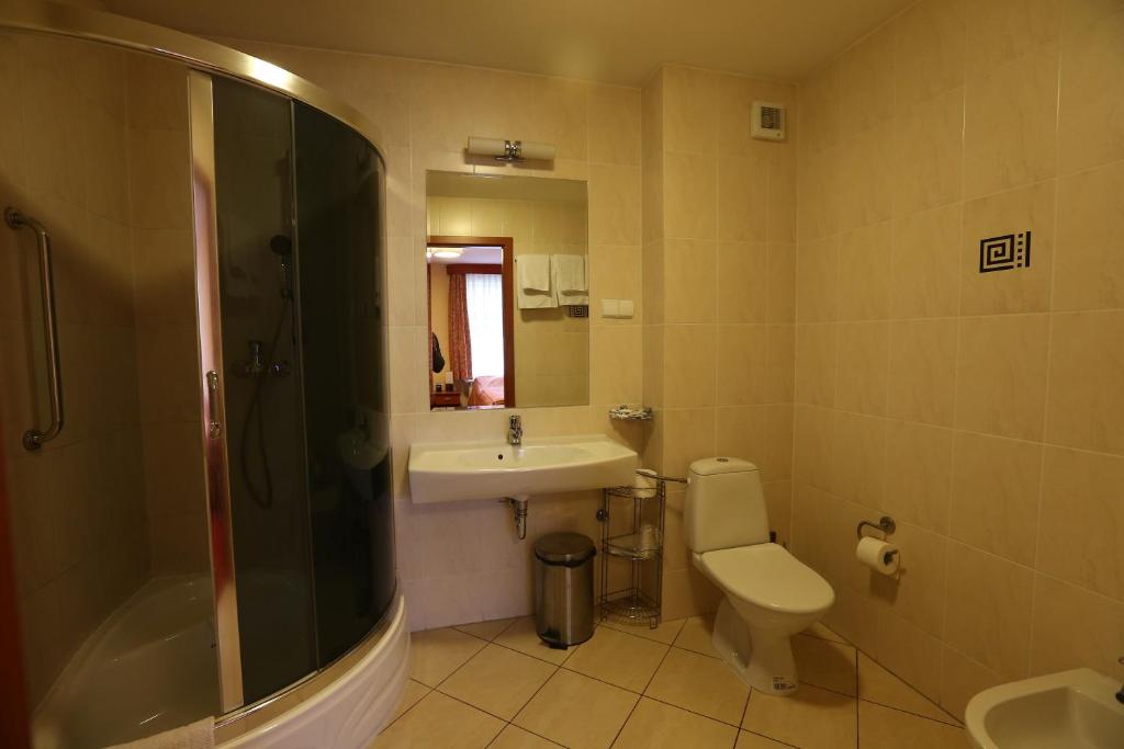 Hotel Korona photo