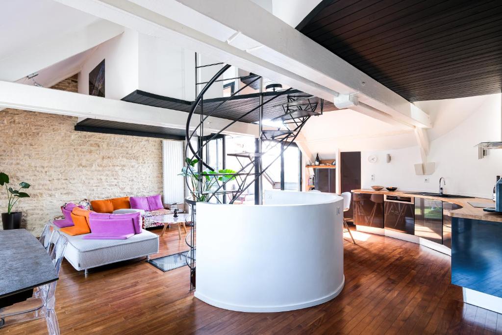 Triplex de Charme : Terrasse/Vue Panoramique, Beaune