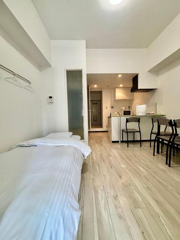 Lion Tsurumi 502 - 2min/180 meters to Peace Blvd