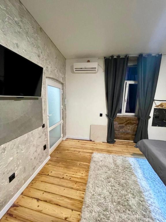 Kobylianska27, Černovice