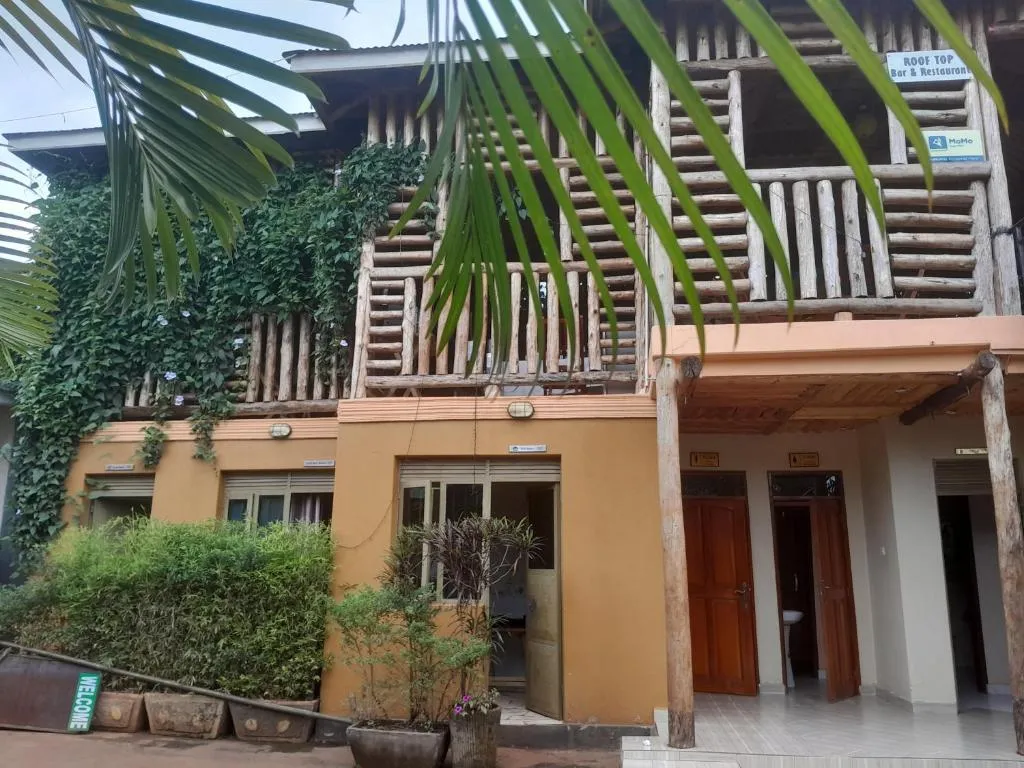 BeezBinn, hotel in Hoima