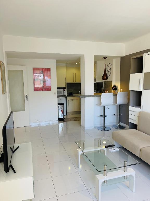 Studio proche centre FARN4 - 2