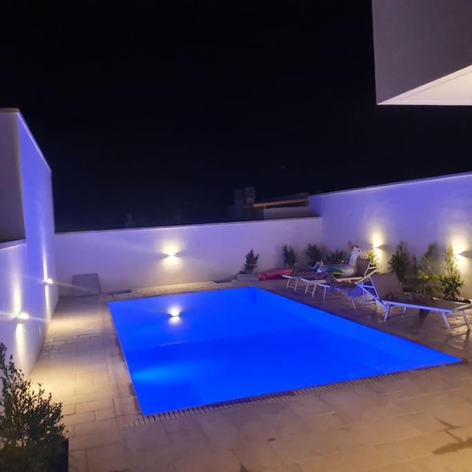 villa TRE CUORI con piscina privata Torre Lapillo - villaggio Boncore - 1