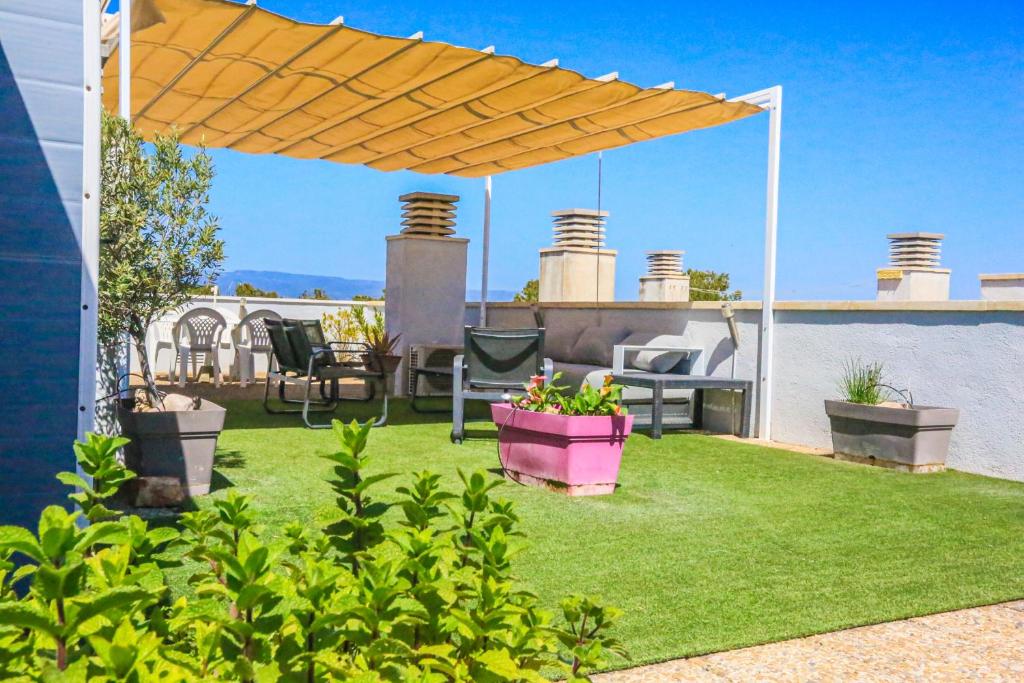 LITORAL COSTA DORADA - PINAMAR Only families - 2