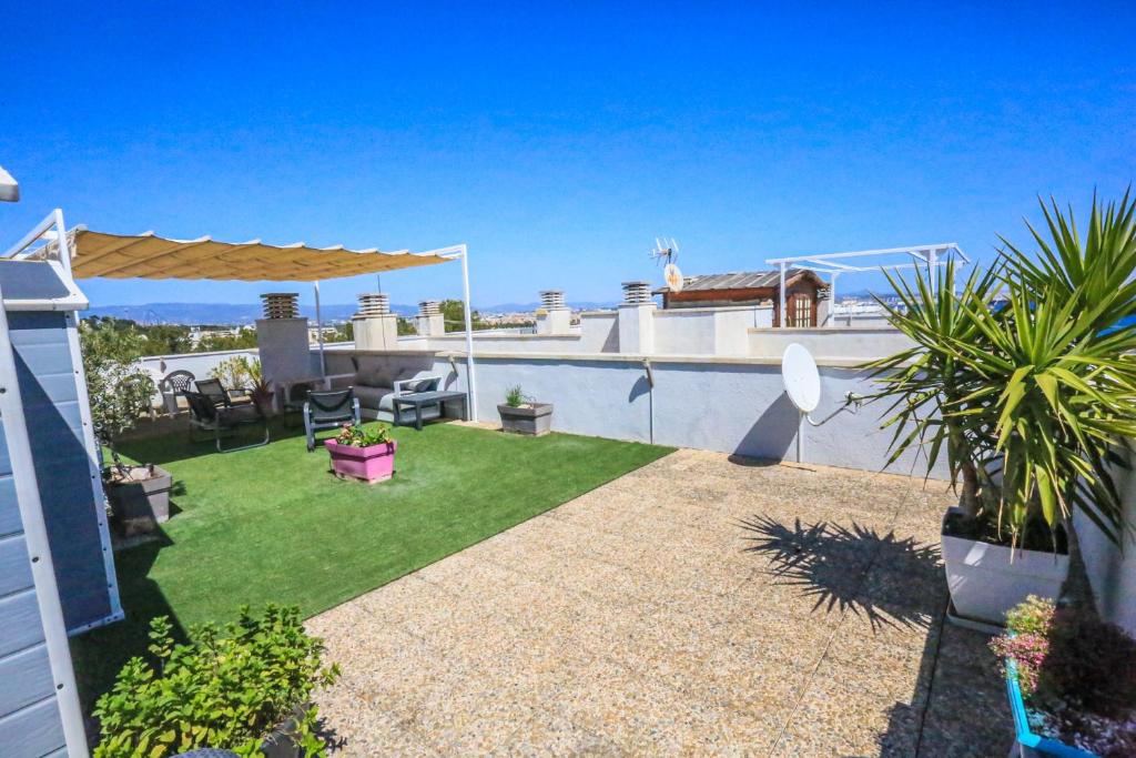 LITORAL COSTA DORADA - PINAMAR Only families - 5