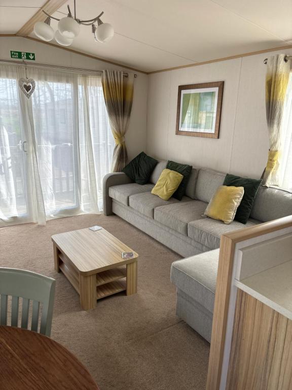 Squirrel Lodge, Longtown photo 2