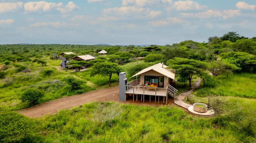 AfriCamps at White Elephant Safaris, hotel in Pongola Game Reserve