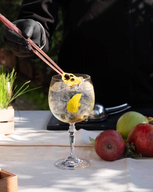 อาหารและเครื่องดื่ม