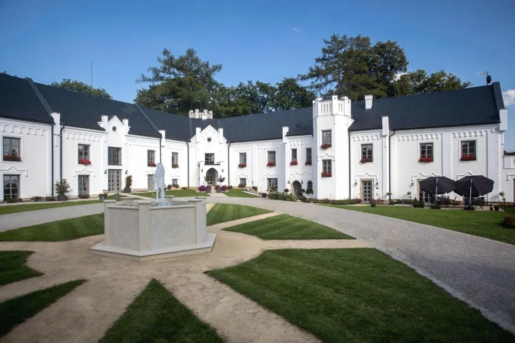 Zámek Kvasetice, hotel v Havlíčkově Brodě