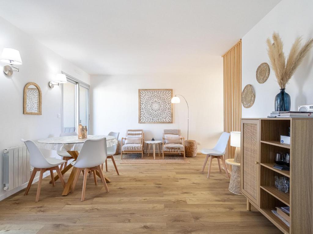 Apartment le Port de Bormes-6 by Interhome - 2