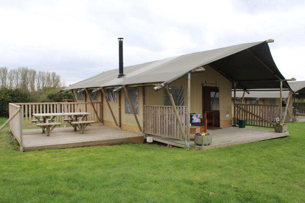 The Alpaca, Warrington