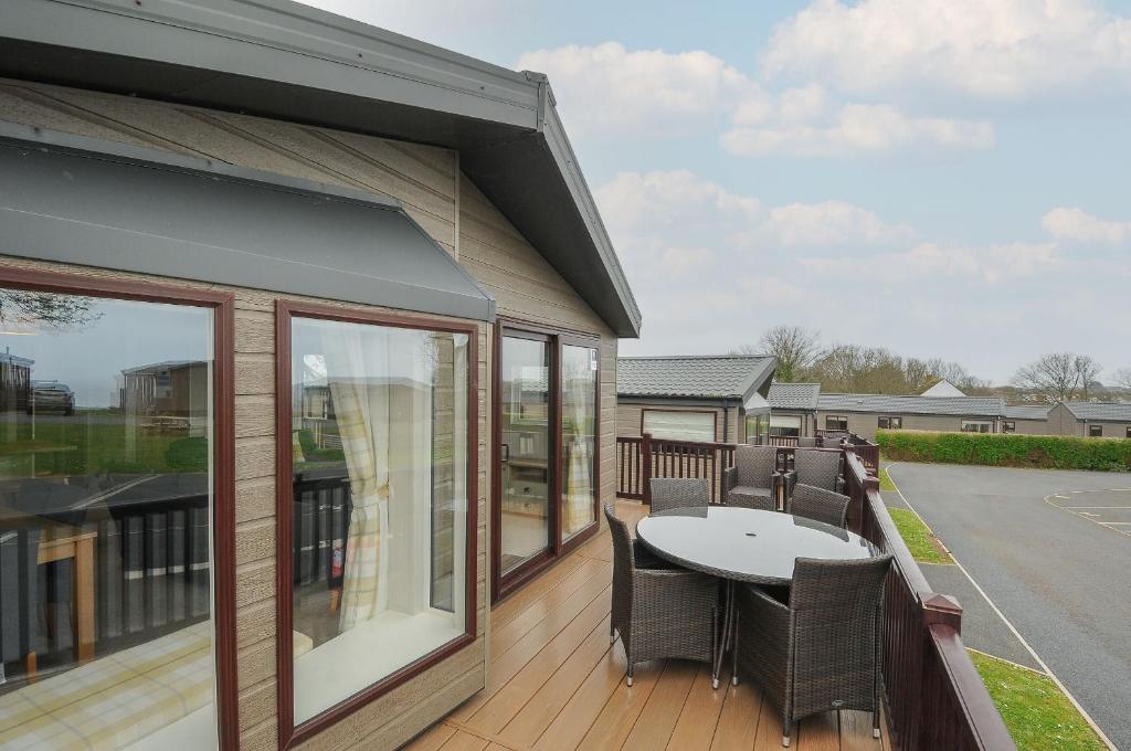 Lodge 71 at Riviera Bay Coastal Retreat, Brixham