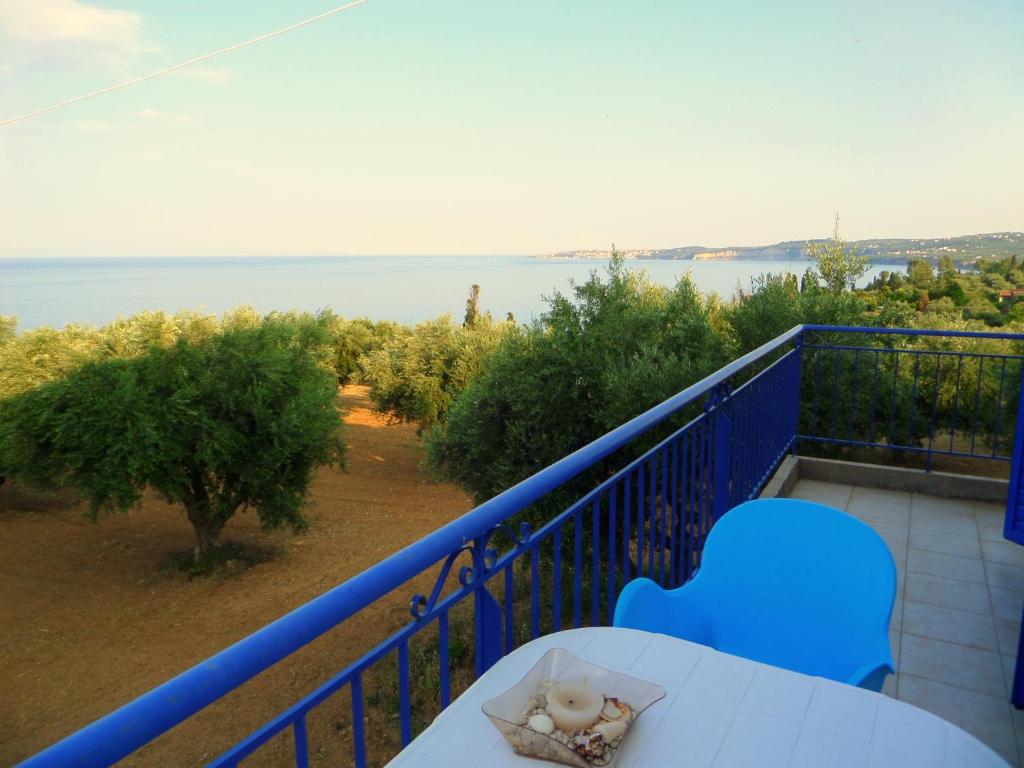 Balcony/terrace, Tentes Holiday Homes in Koroni