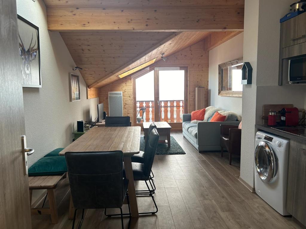 Stunning apartment with views over Lake Geneva - 1