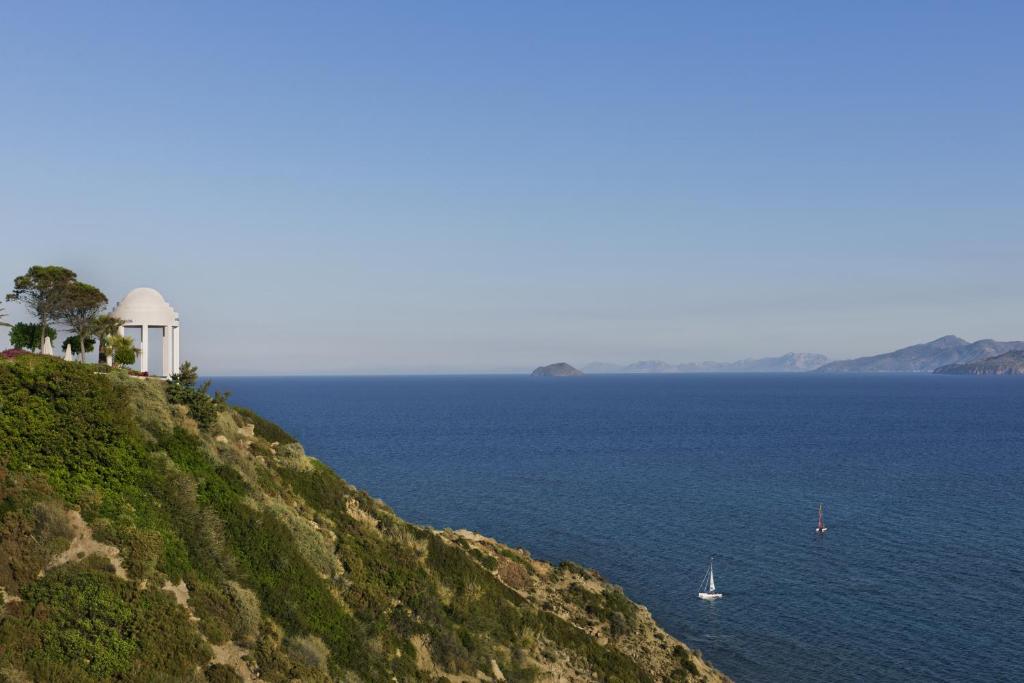 สภาพแวดล้อมโดยรอบ