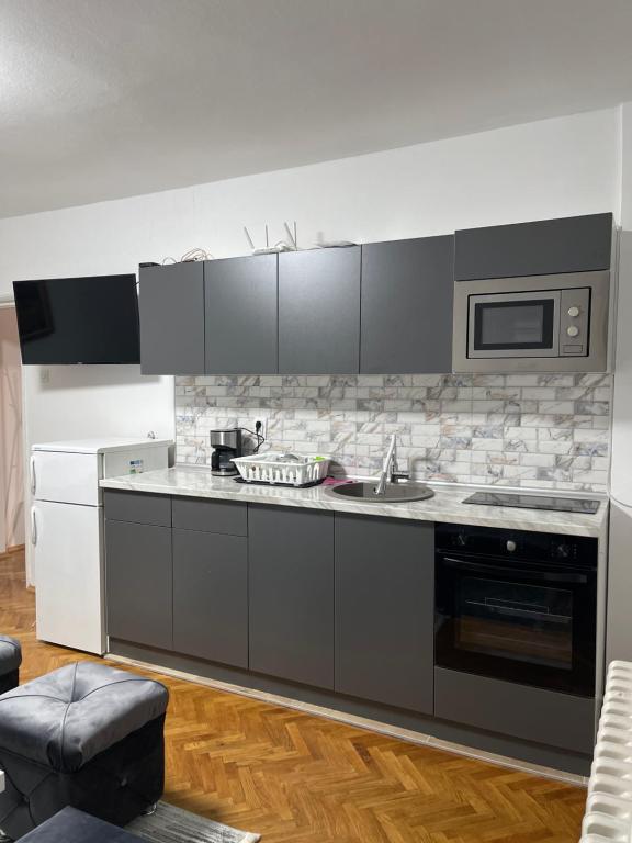 AG Double Bedroom Apartment - 3