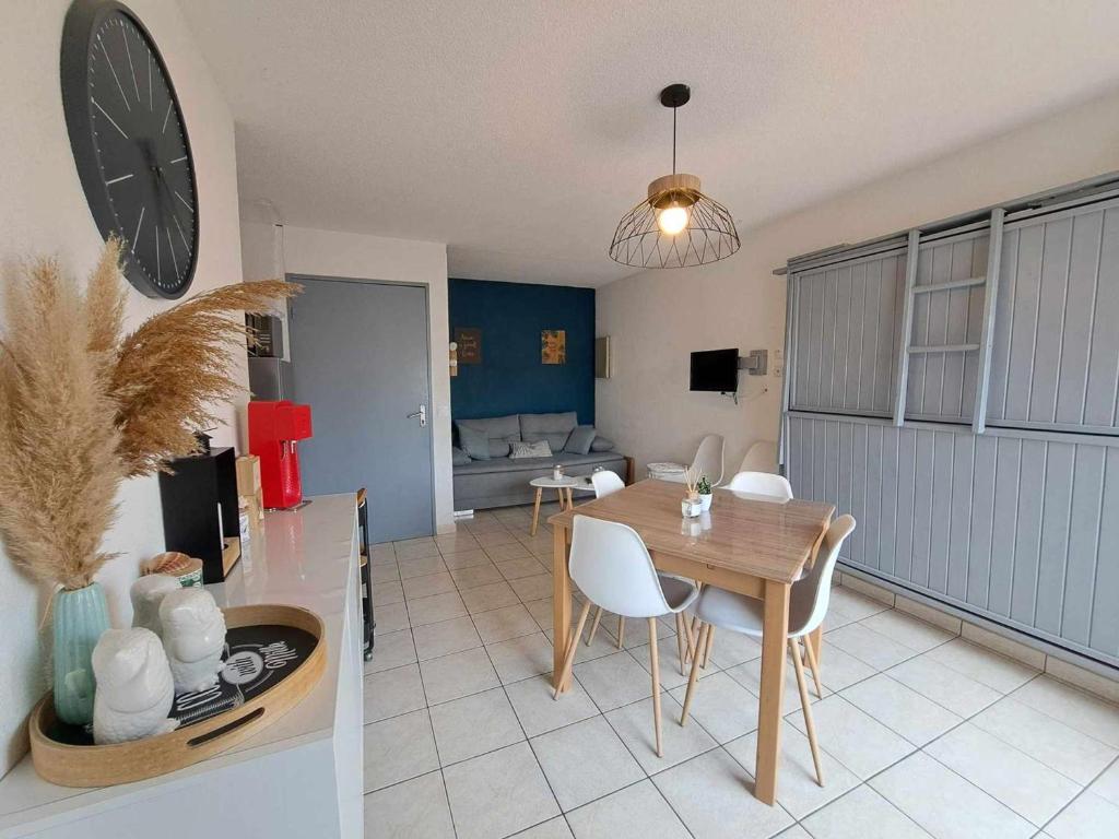 Appartement avec terrasse, clim portative et accès direct plage - FR-1-326-822 - 4