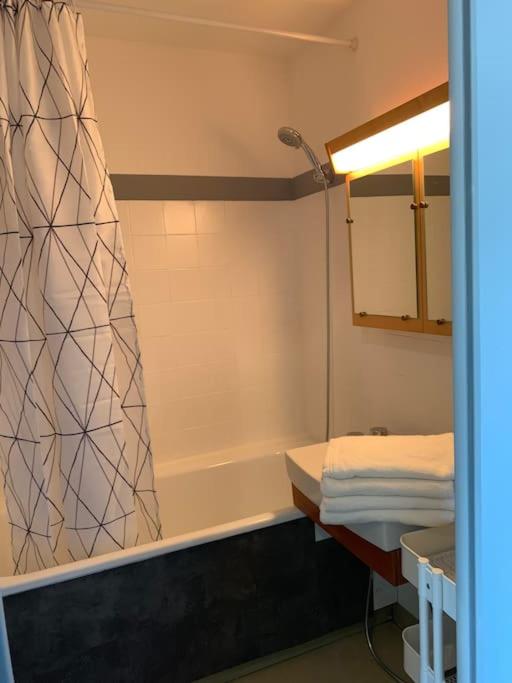 Charmant studio, vue mer, à deux pas de la plage - 5