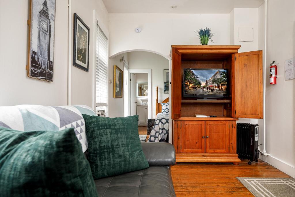 The Pull-String Penthouse at Timberline Flats, Traverse City