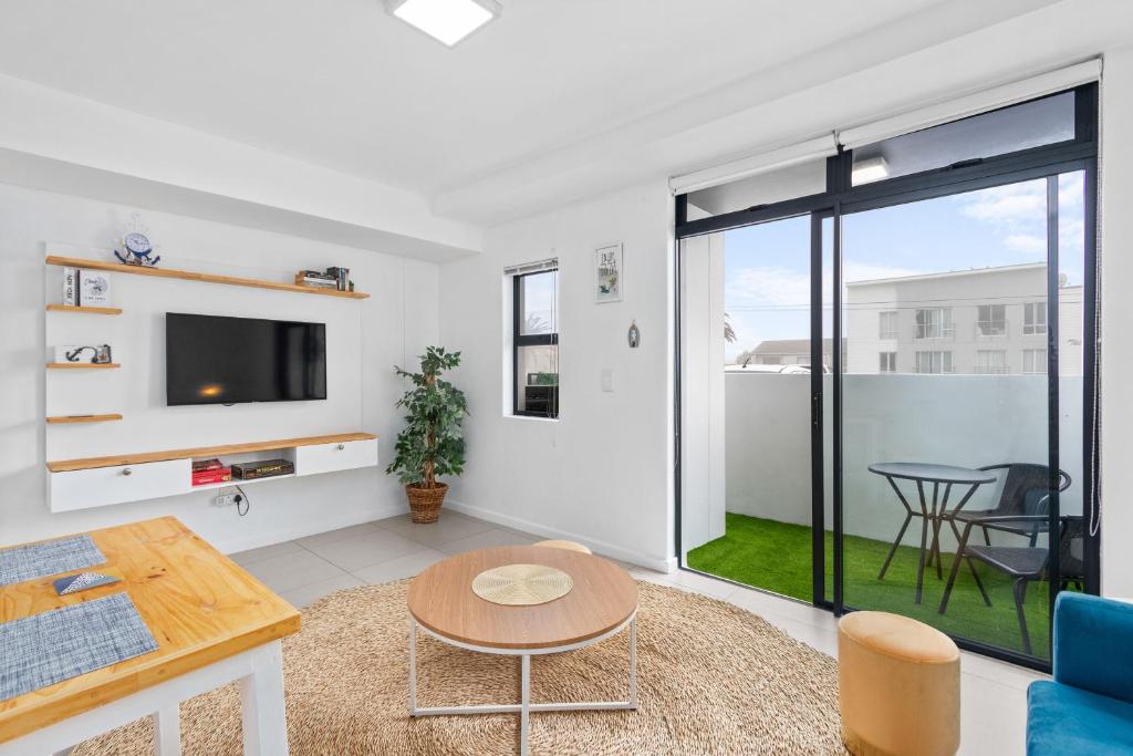 Beach Break Two, Kapské Město