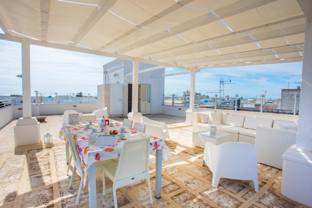 Regina Terrace by ThePuglia - 4