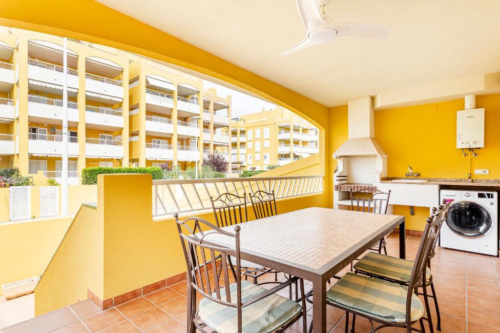 Family-Friendly Beach House ideal for Holidays & Workers at Beach Sagunto Valencia 전경