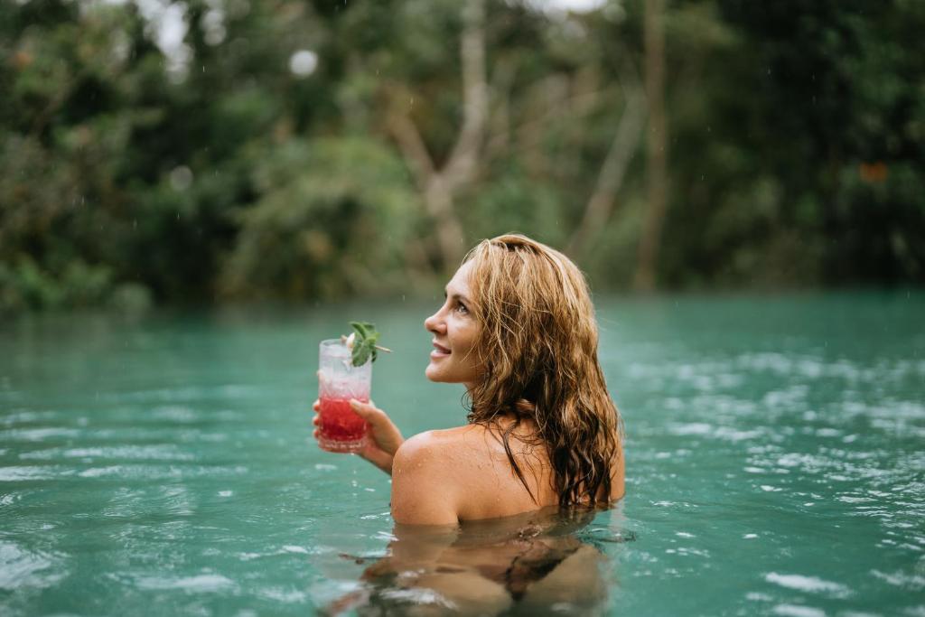 スイミングプール