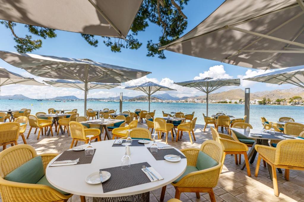 Hotel Illa d'Or & Club Apts 4* Sup — Restaurant & bars in Puerto Pollensa, Balearic Islands