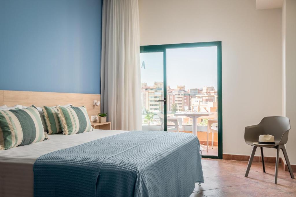 ALEGRIA Colonial Mar Aquafun — Hotel rooms in Roquetas de Mar, Andalusia