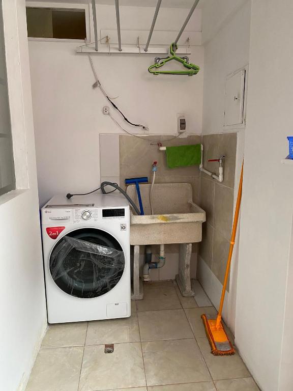 Departamento cerca al boulevard - 4