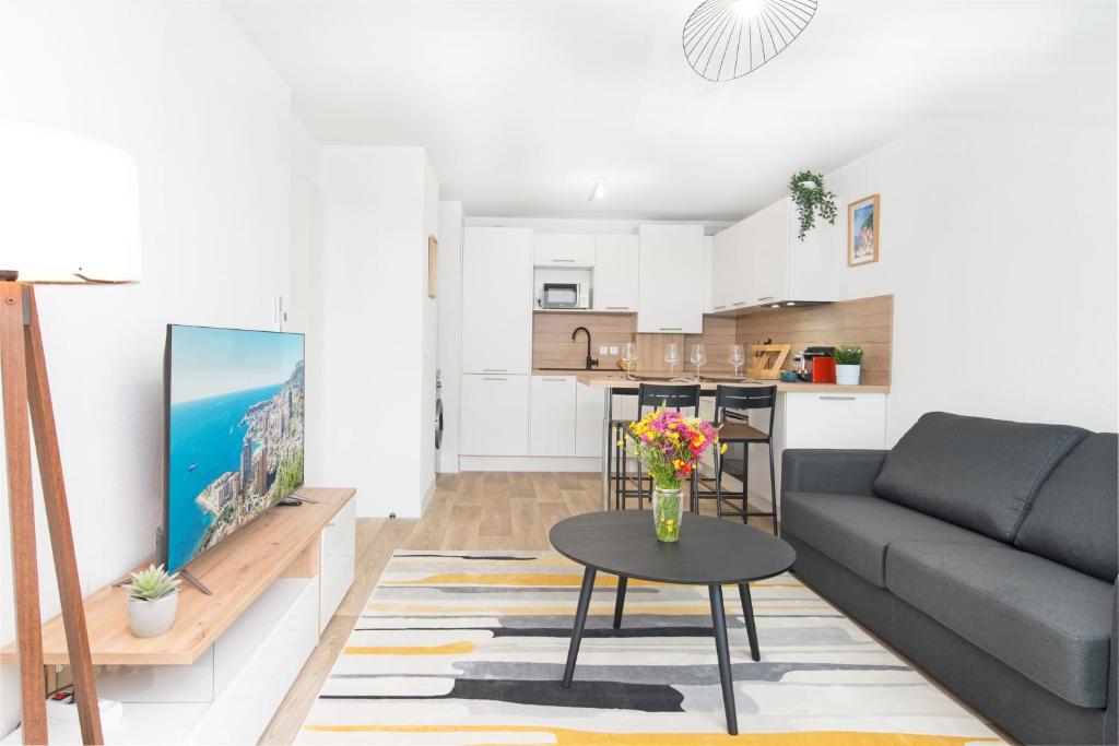 BOUIN - Frontière Monaco - Luxueux 2 pièces refait à neuf - 3
