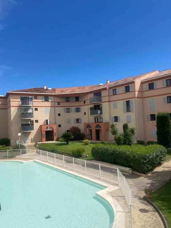 Résidence Ste Croix, Fréjus