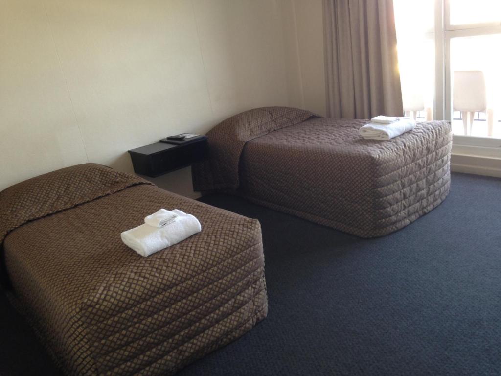 The Commercial Hotel Motel photo