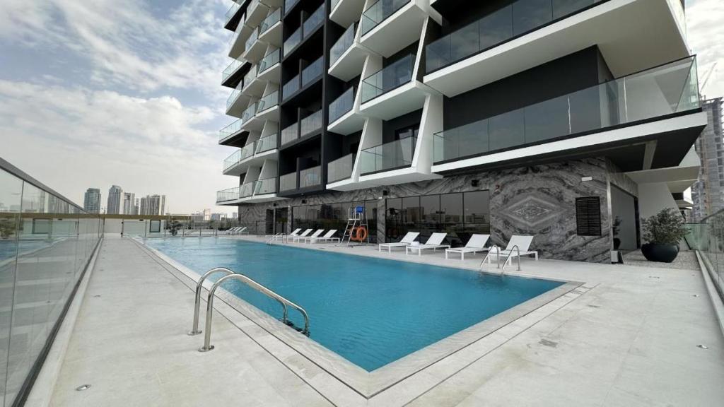 Nice 1BHK in JVC - with view - Binghatti Height, Dubaï