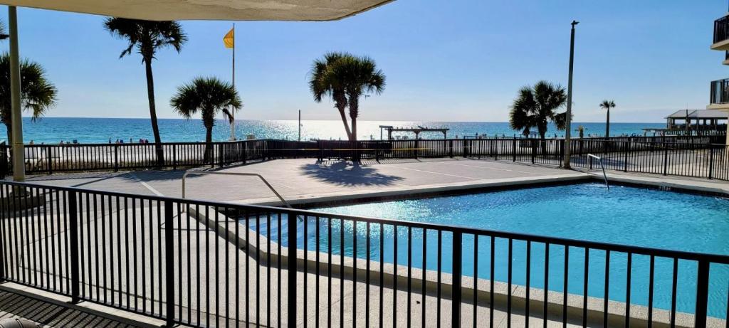 Sunbird Resort Ground Floor Gem with Ocean Views! Free Beach Chairs and Umbrella! by Dolce Vita Getaways PCB, Panama City Beach