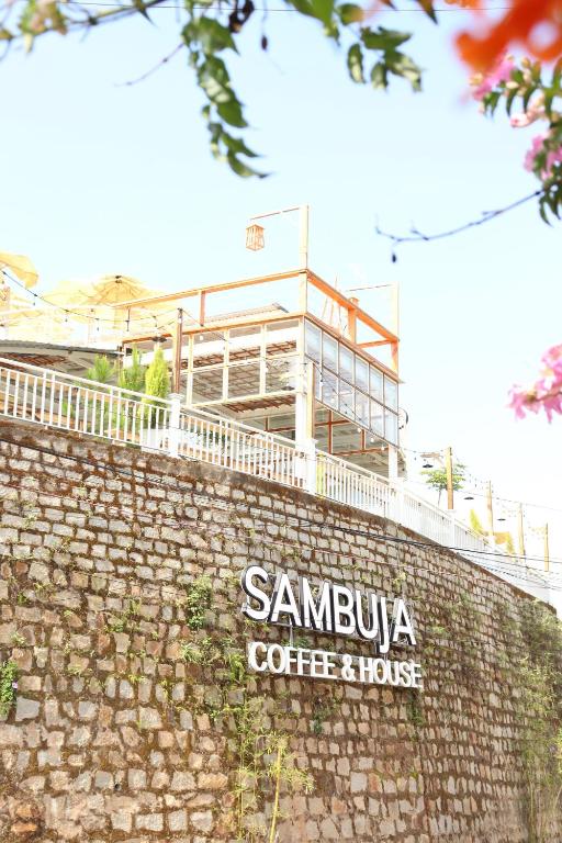 Sambuja Homestay