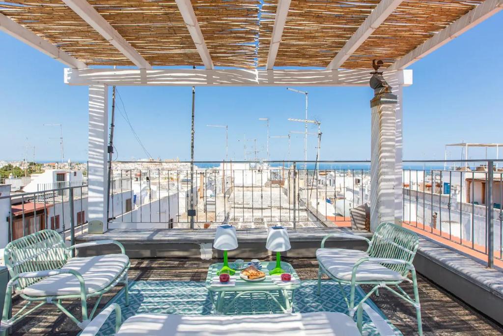 Le Grind - Terrace with a great view, Ostuni