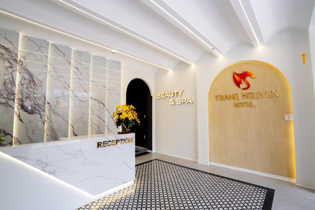 TRANG NGUYEN HUE HOTEL