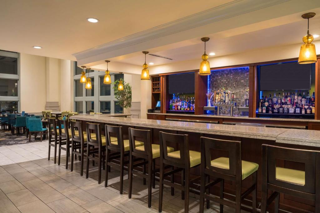 Pub/Lounge