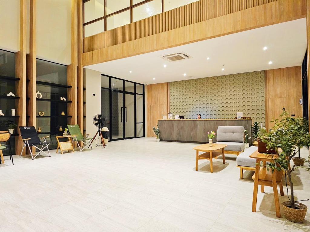 1. 더 웨이 호텔 ..